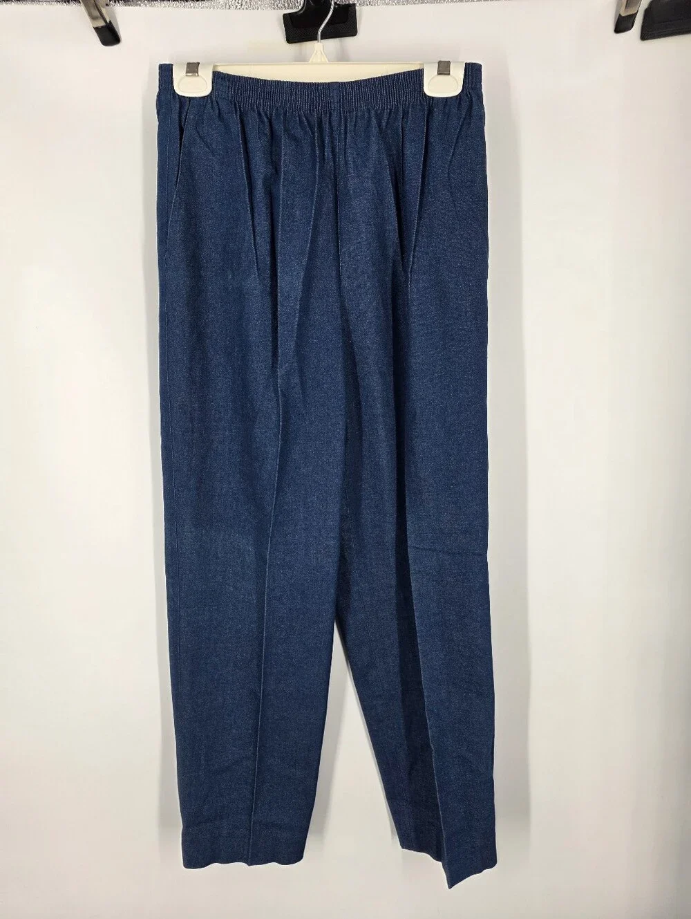 Alfred Dunner Womens Size 8 Blue Denim Stretch Pants Elastic Waist Pleated Taper